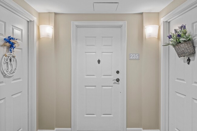 Building Photo - 235 Sky Sail Blvd