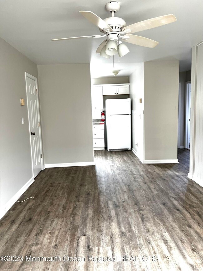 Building Photo - 215 Washington St