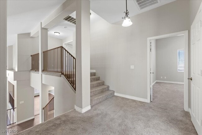 Building Photo - 2842 Via Florentine St