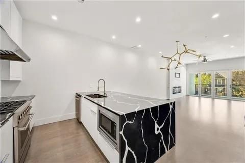 Building Photo - 223 16th St NW