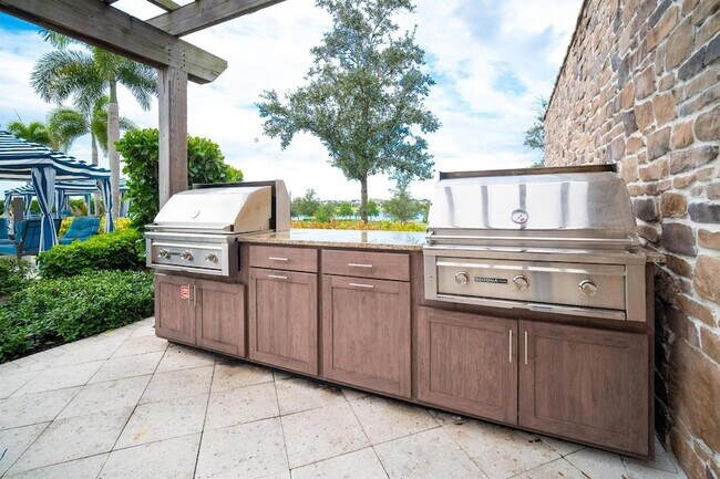 Building Photo - 1446 Tangled Orch Trce