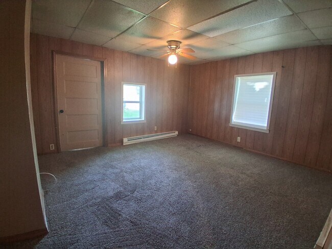 Building Photo - 922 Martin-