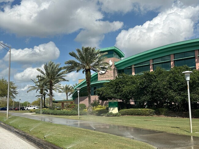 Building Photo - 5206 Sunridge Palms Dr