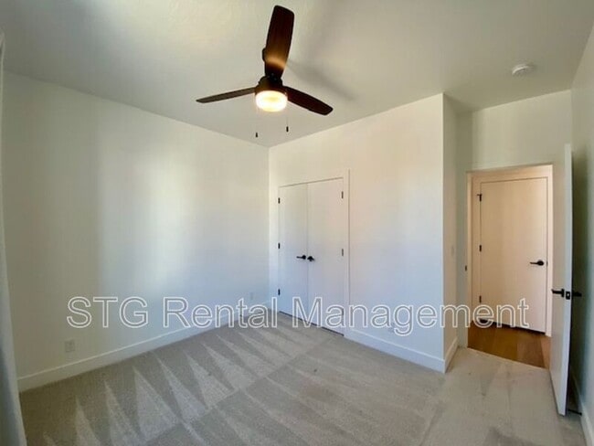 Building Photo - 152 S Desert Saguaro Ln