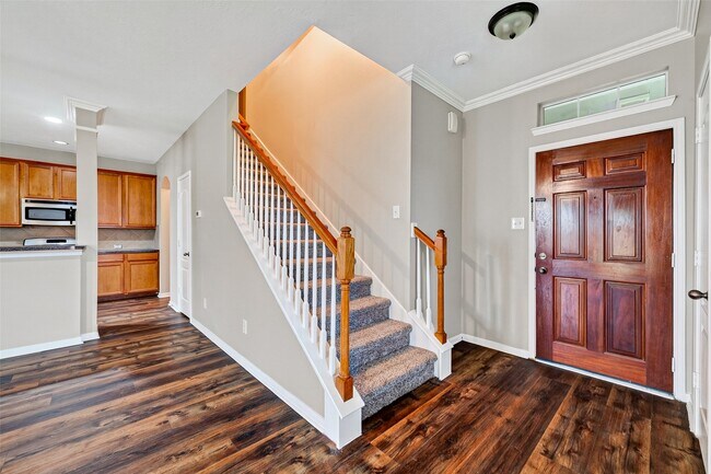 Building Photo - 5403 Canyon Hollow Dr