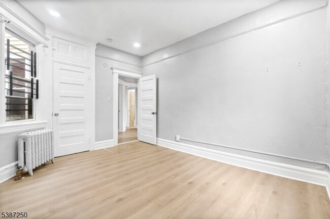 Building Photo - 91 Aldine St