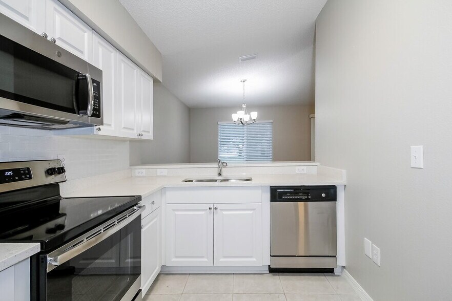 Building Photo - 12102 Buffington Ln