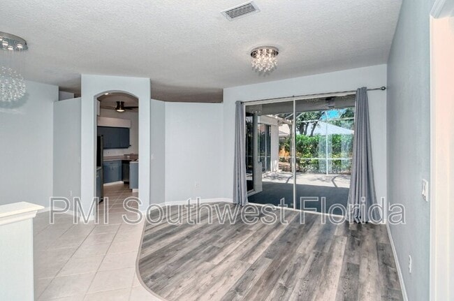 Building Photo - 607 Oak River Ct