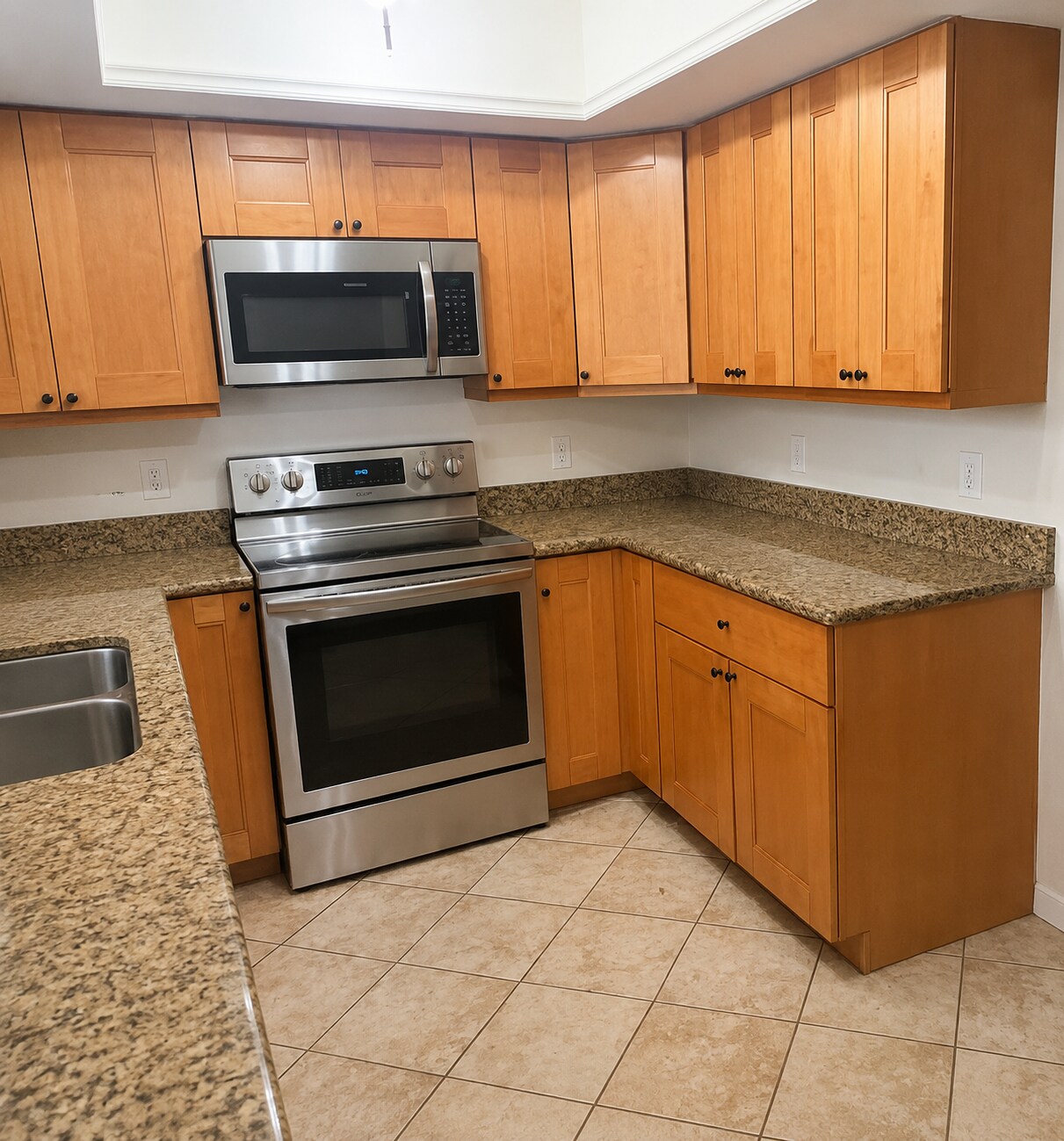 Building Photo - 4205 Fairway Cir