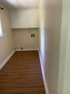 Building Photo - Small Drive