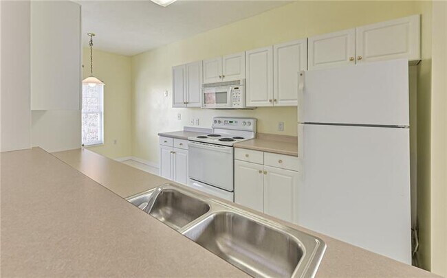 Building Photo - 706 Stockton Ridge