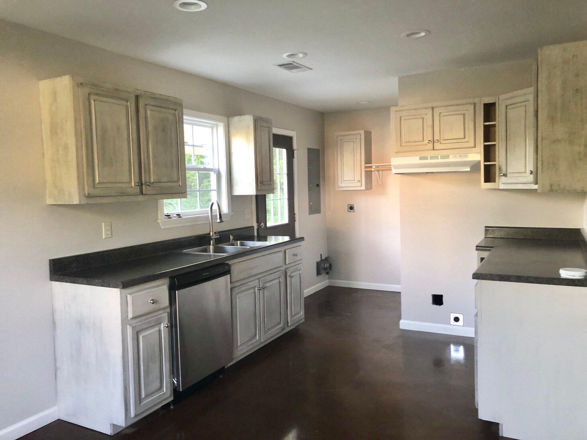 Kitchen - 80 Villa Lane