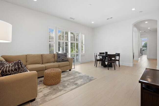 Building Photo - 51493 Marbella Ct