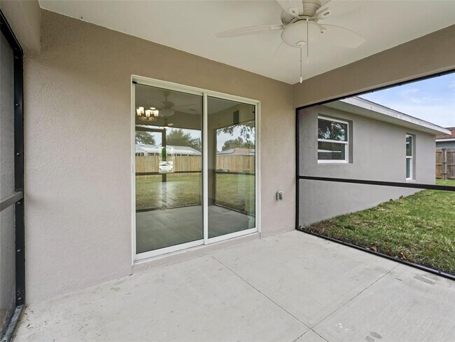 Building Photo - 563 Marion Oaks Blvd