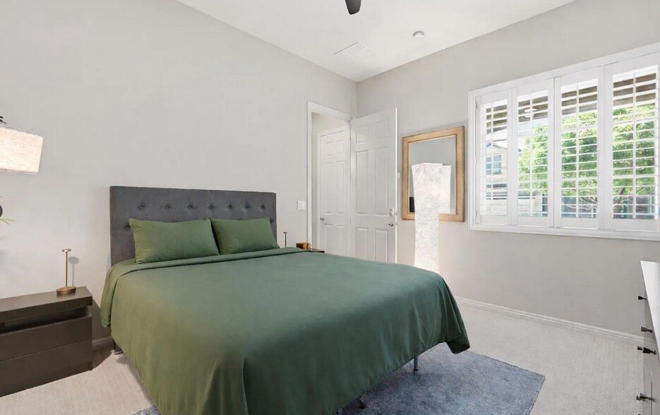 Building Photo - 3922 Jacob Lake Cir