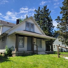Building Photo - 3 Bedroom Southeast home