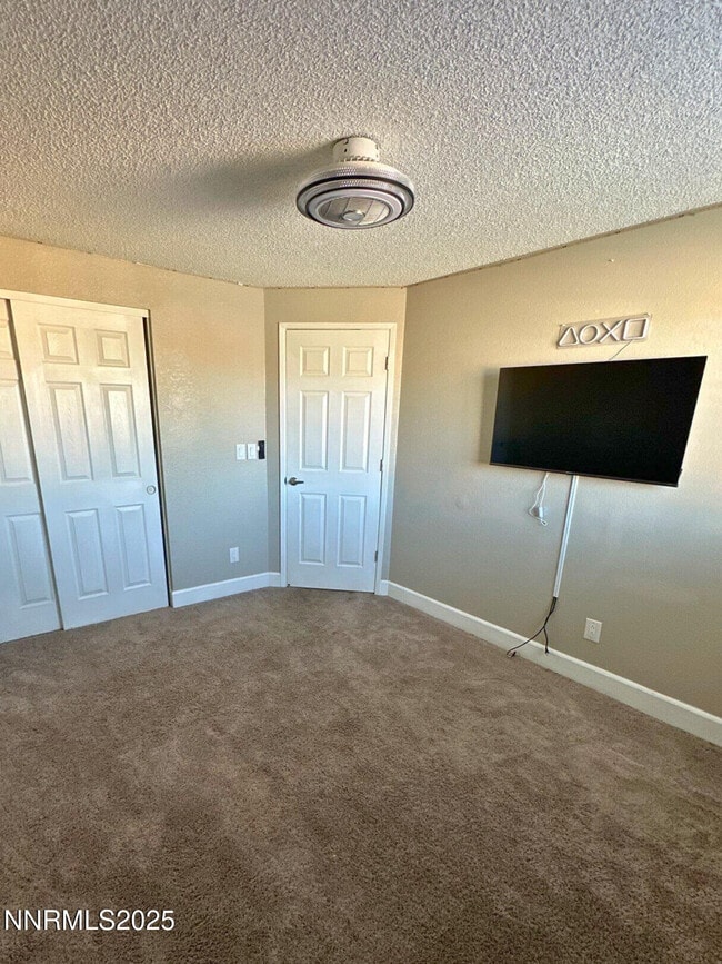 Building Photo - 1725 Catham Ln