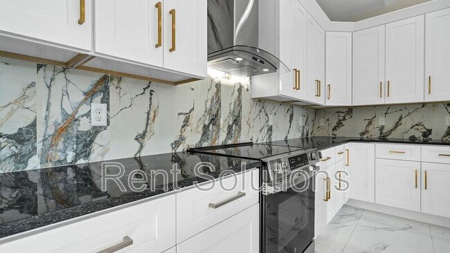 Building Photo - 2839 60th Ave N