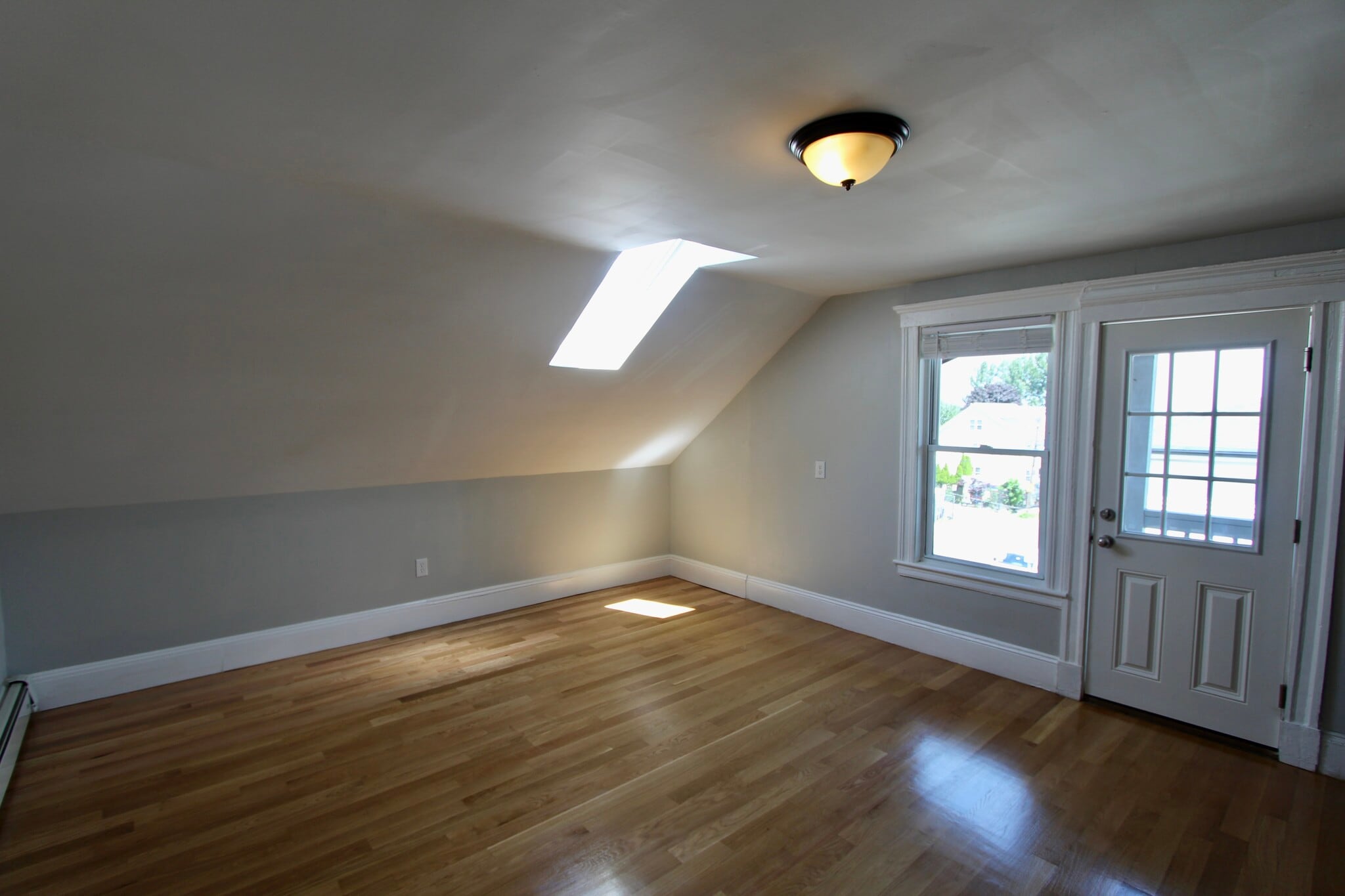 Building Photo - 508 Revere St