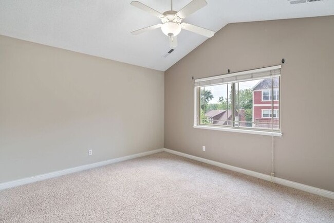 Building Photo - $2,500 | 4 Bedroom, 3.5 Bathroom Multi Flo...