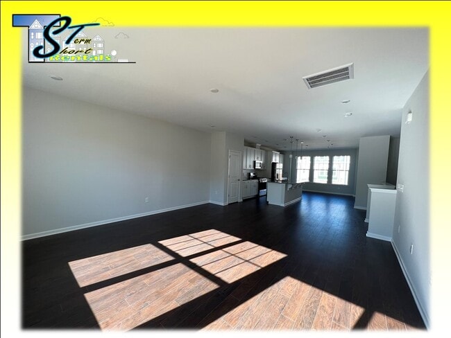 Building Photo - TST Rental 1