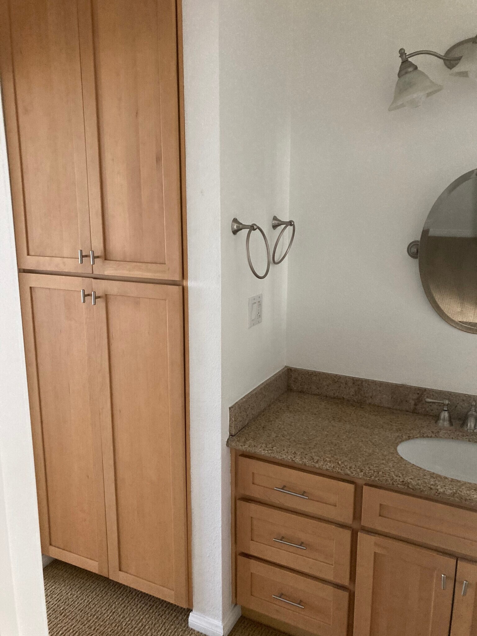 Building Photo - 11252 Peach Grove St