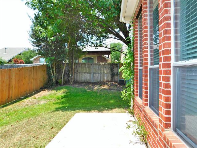 Building Photo - 4602 Trumpet Vine