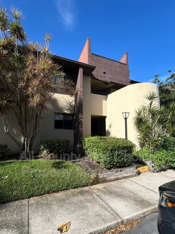 Building Photo - 780 S Village Dr