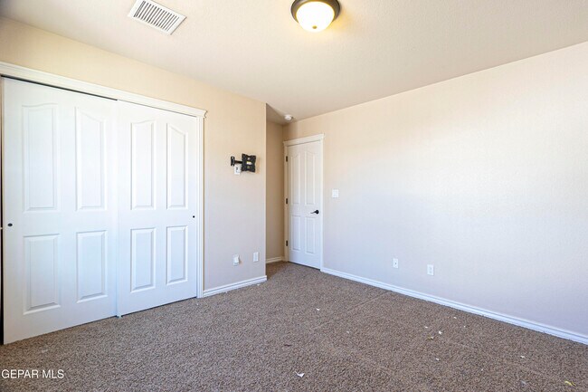 Building Photo - 7341 Black Sage Dr