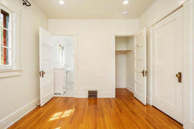 Building Photo - 847 S Los Robles Ave