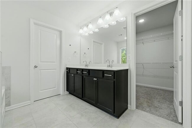 Building Photo - 1900 Azure Grove Ct