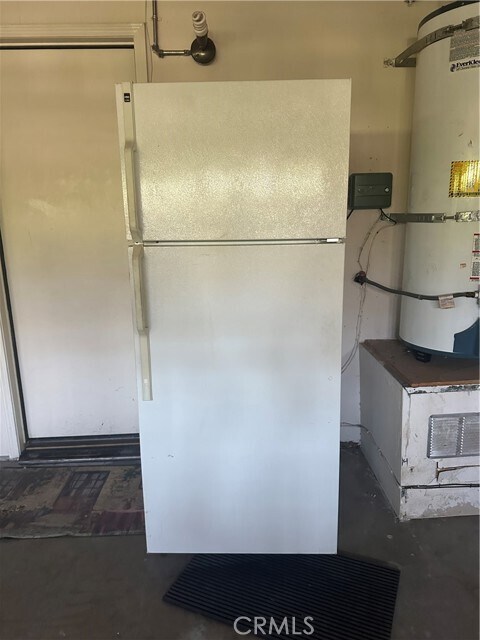 Building Photo - 9545 Alta Loma Dr