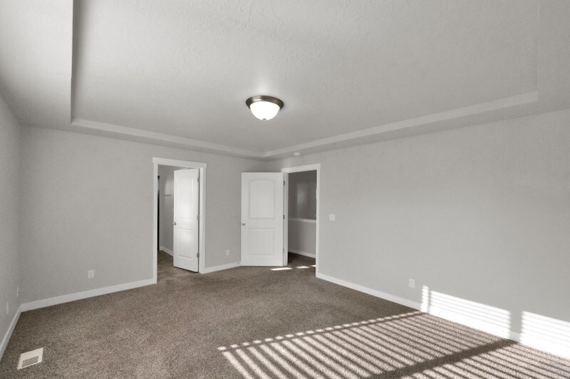 Building Photo - 1113 Meadow Walk Dr