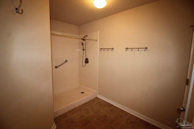 Building Photo - 4479 Winona Ln