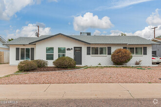 Building Photo - 8536 E Mariposa Dr
