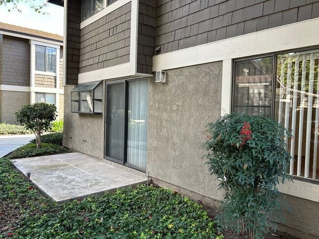 Building Photo - GREAT 1BD 1BA CONDO FOR LEASE!