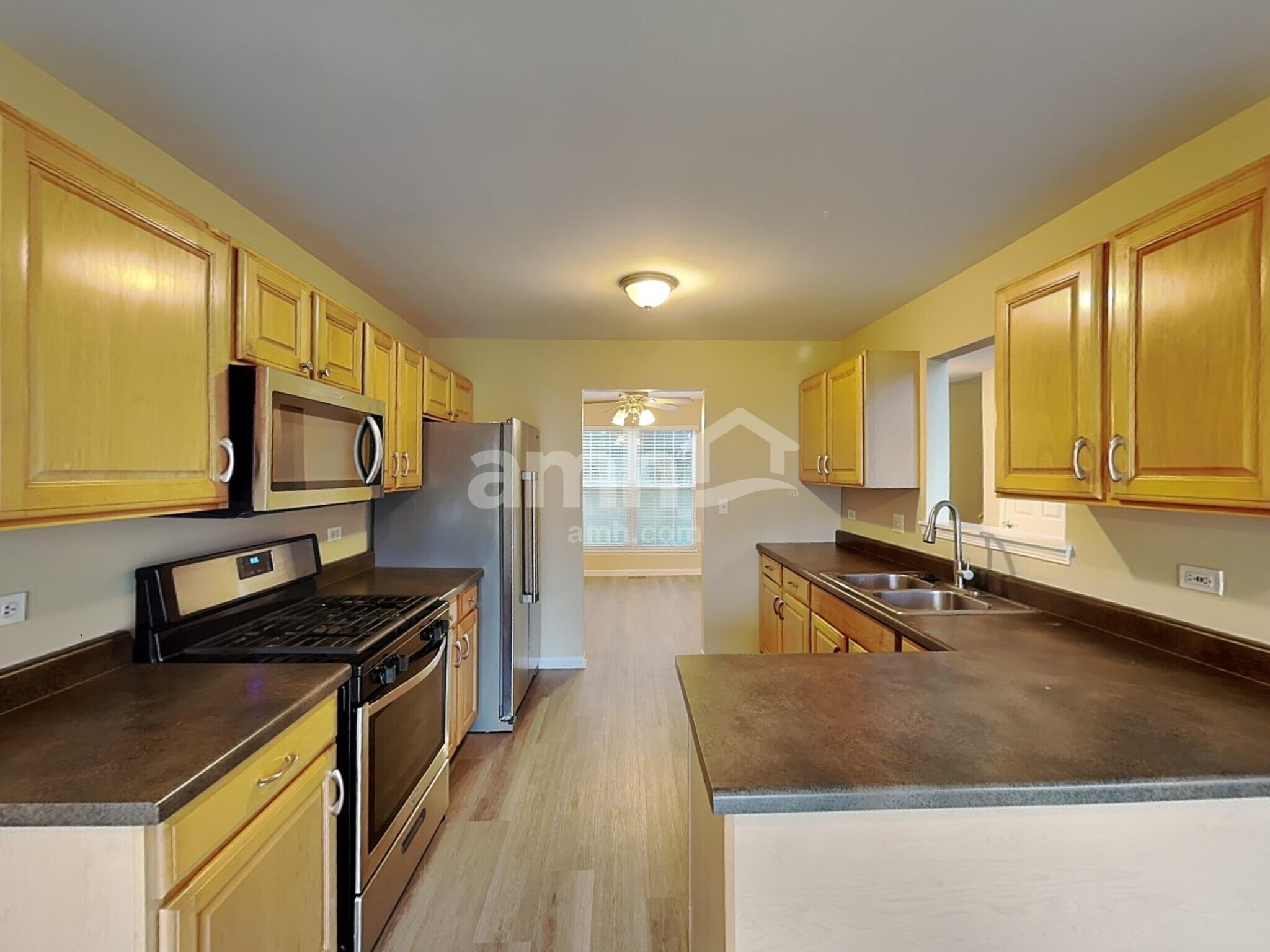 Building Photo - 1844 Courtwright Dr