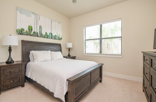 Building Photo - 1204 Fowler St