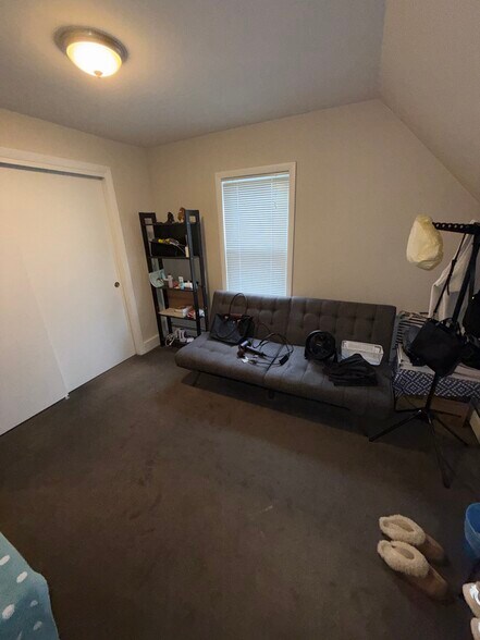 Building Photo - 9 Intervale St