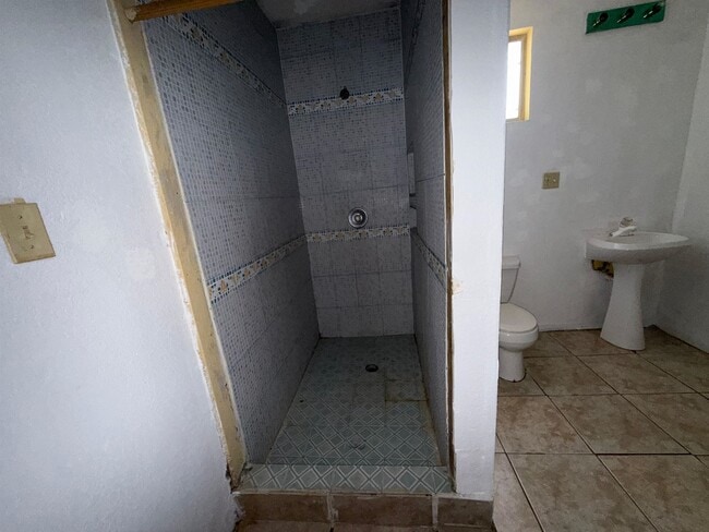 Building Photo - 308 Larga Vista Dr
