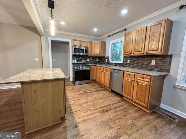 Building Photo - 2981 Lowrance Dr