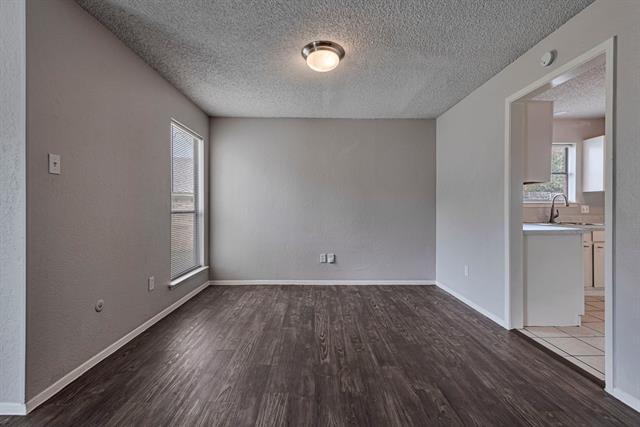 Building Photo - 1803 Ridgebrook Dr