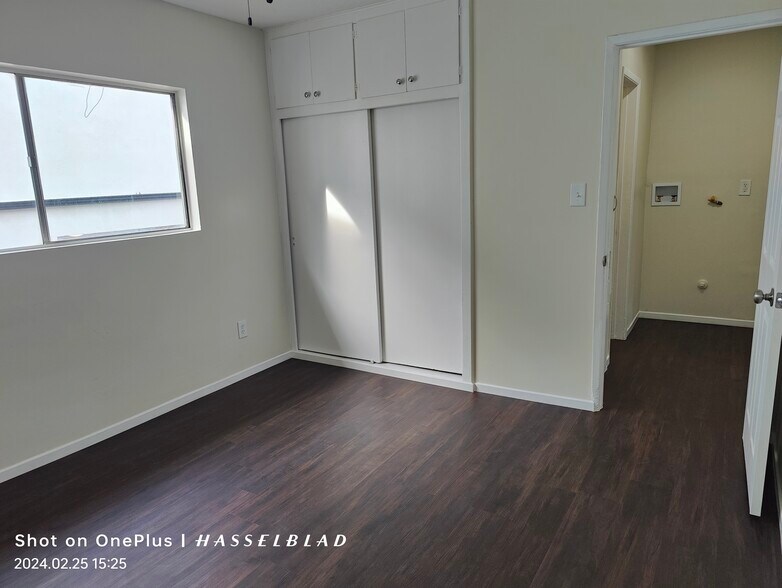 Building Photo - 2520 Malabar St