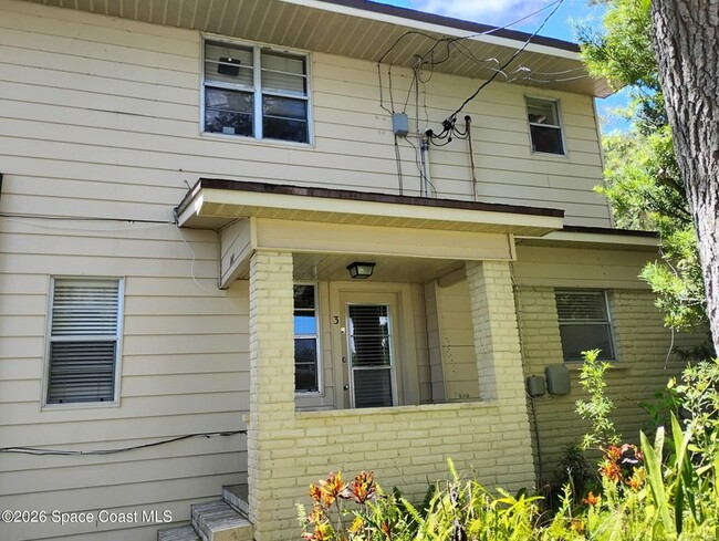 Building Photo - 803 Rockledge Dr