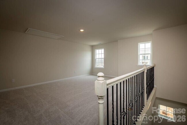 Building Photo - 1709 Heron Ct