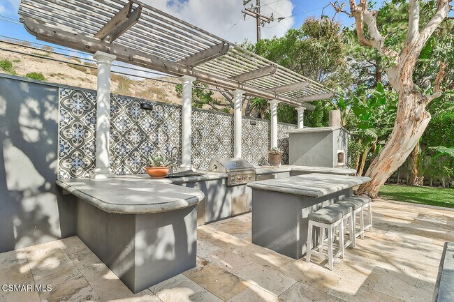 Building Photo - 31944 CA-1