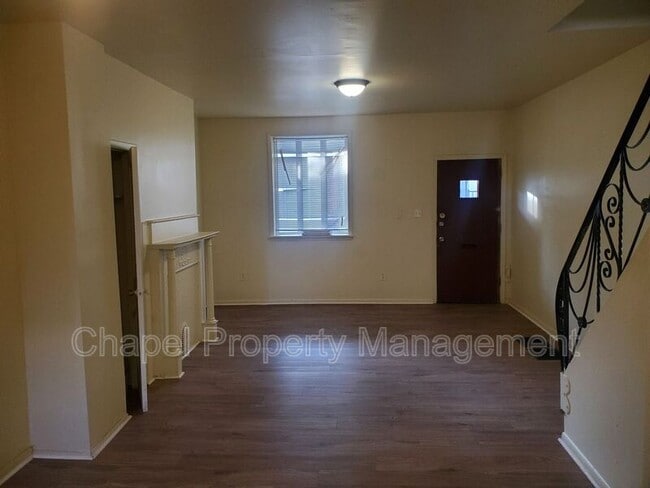 Building Photo - 517 N Wanamaker St