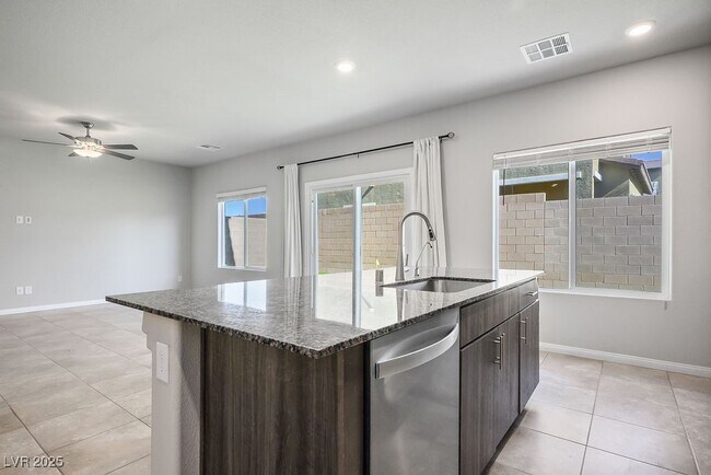 Building Photo - 9648 Spyglass Run Ave