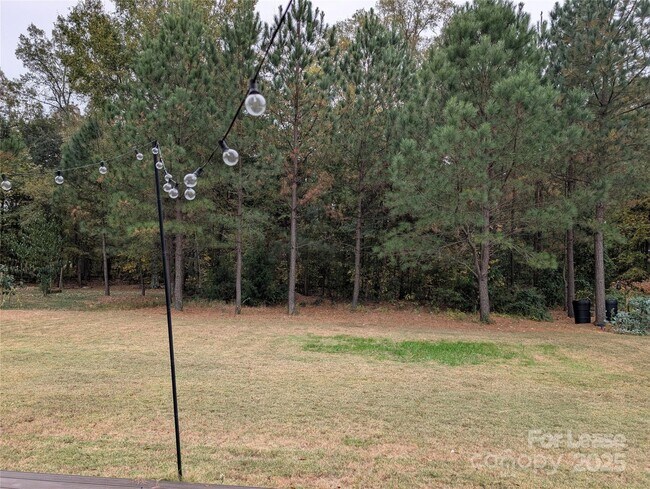 Building Photo - 5906 Fenway Dr