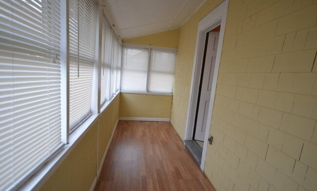 Building Photo - 20 Benton Rd